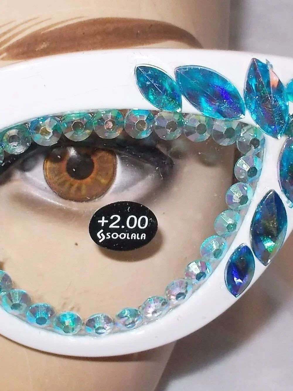 FABULOUS WHITE CATEYE READING GLASSES TEAL RHINESYONES 2.00 STRENGTH
